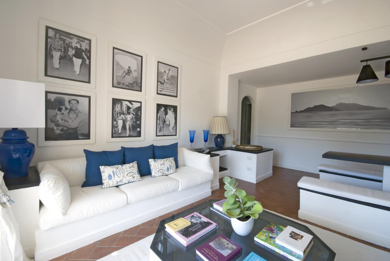 Apartment Carthusia Capri