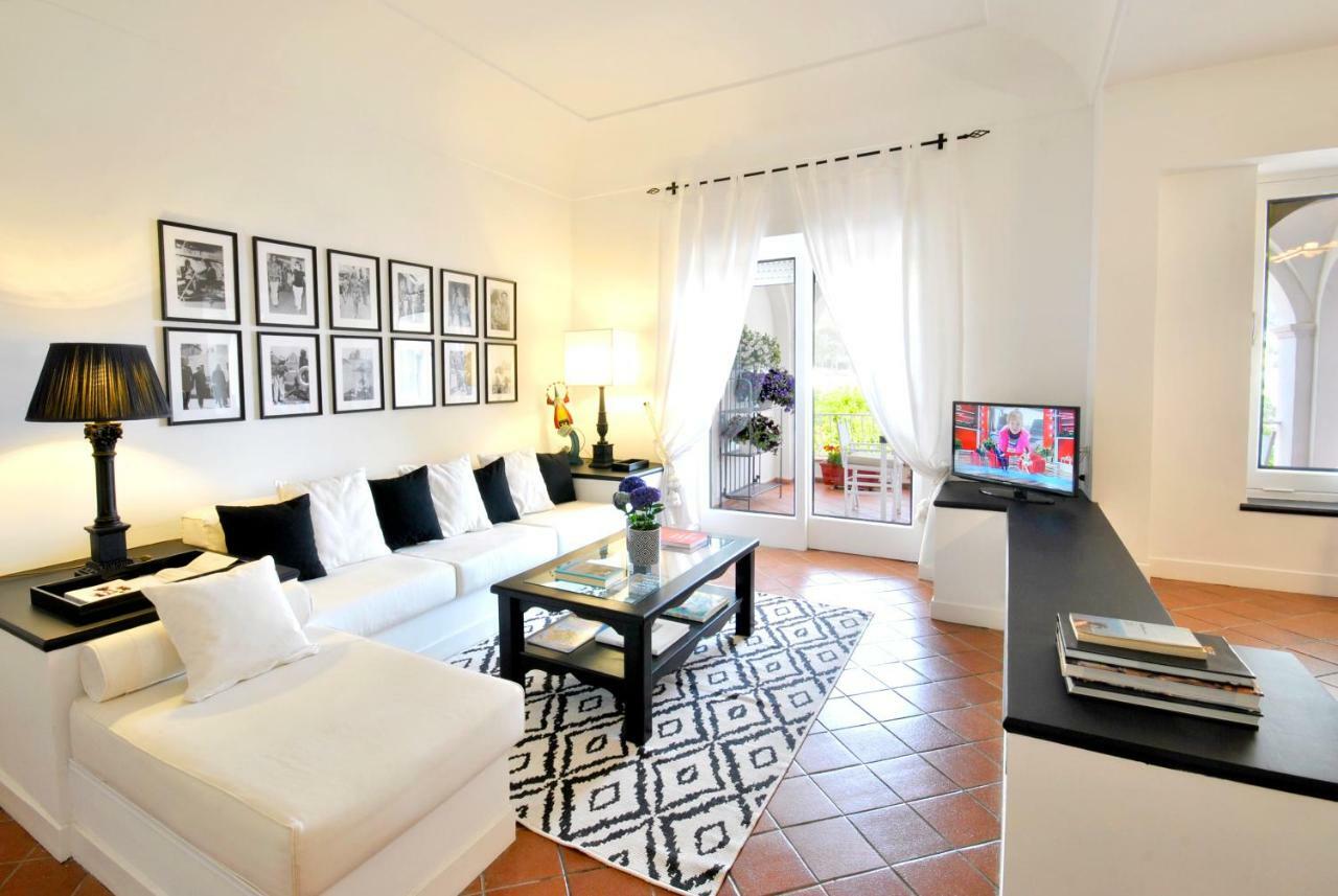 Carthusia Apartment